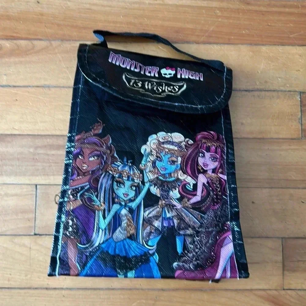 Monster high 13 wishes vintage y2k  light lunchbag